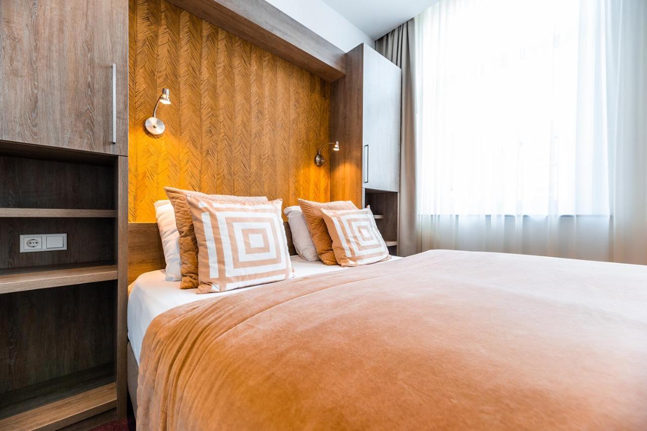 Hotel Bru بروينسي المظهر الخارجي الصورة